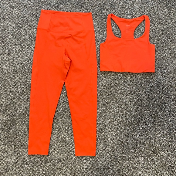 GIRLFRIEND LEGGING+BRA SET - Picture 4 of 5